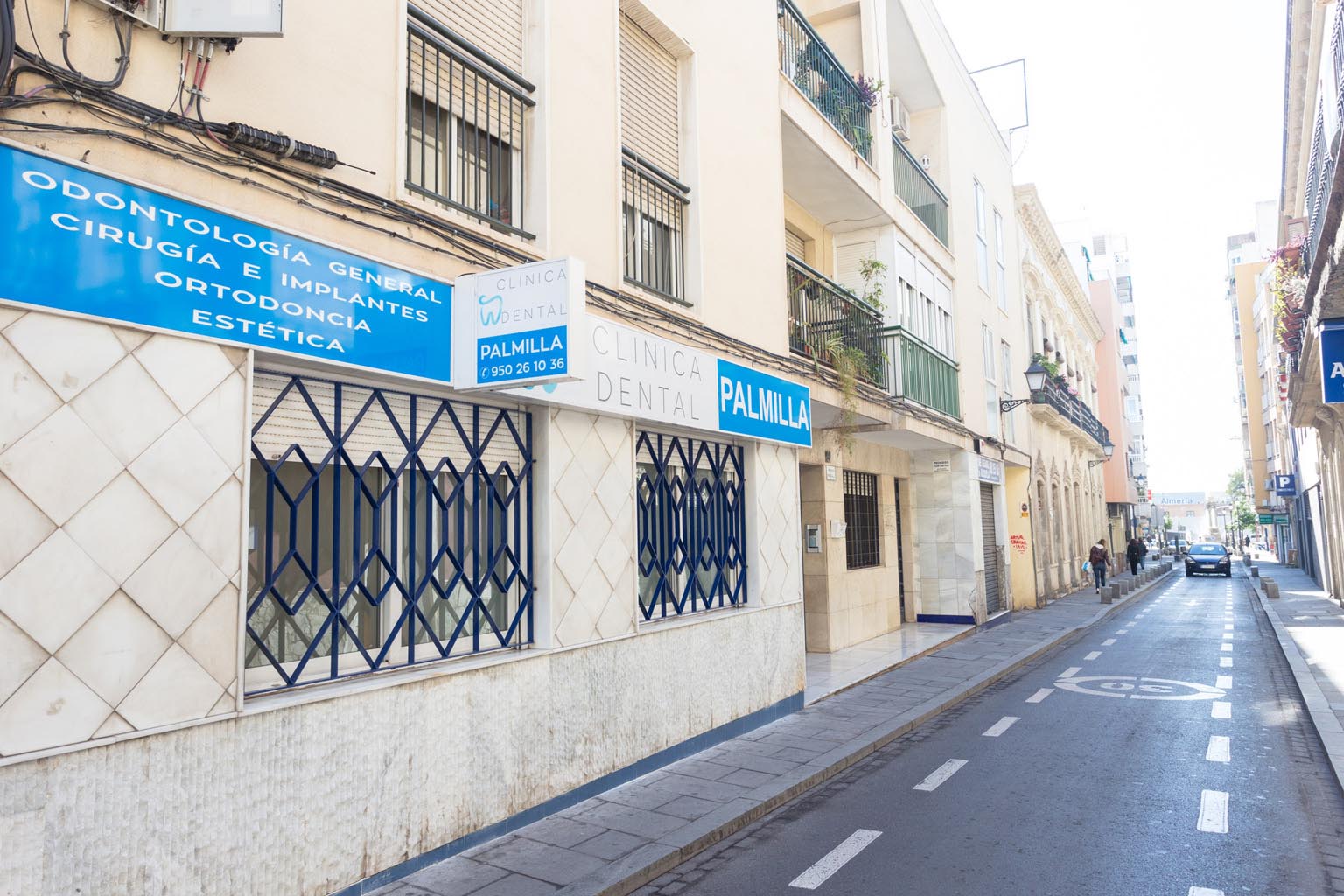 Clínica dental en Almería - Clínica Dental Palmilla - calle Real centro de Almería